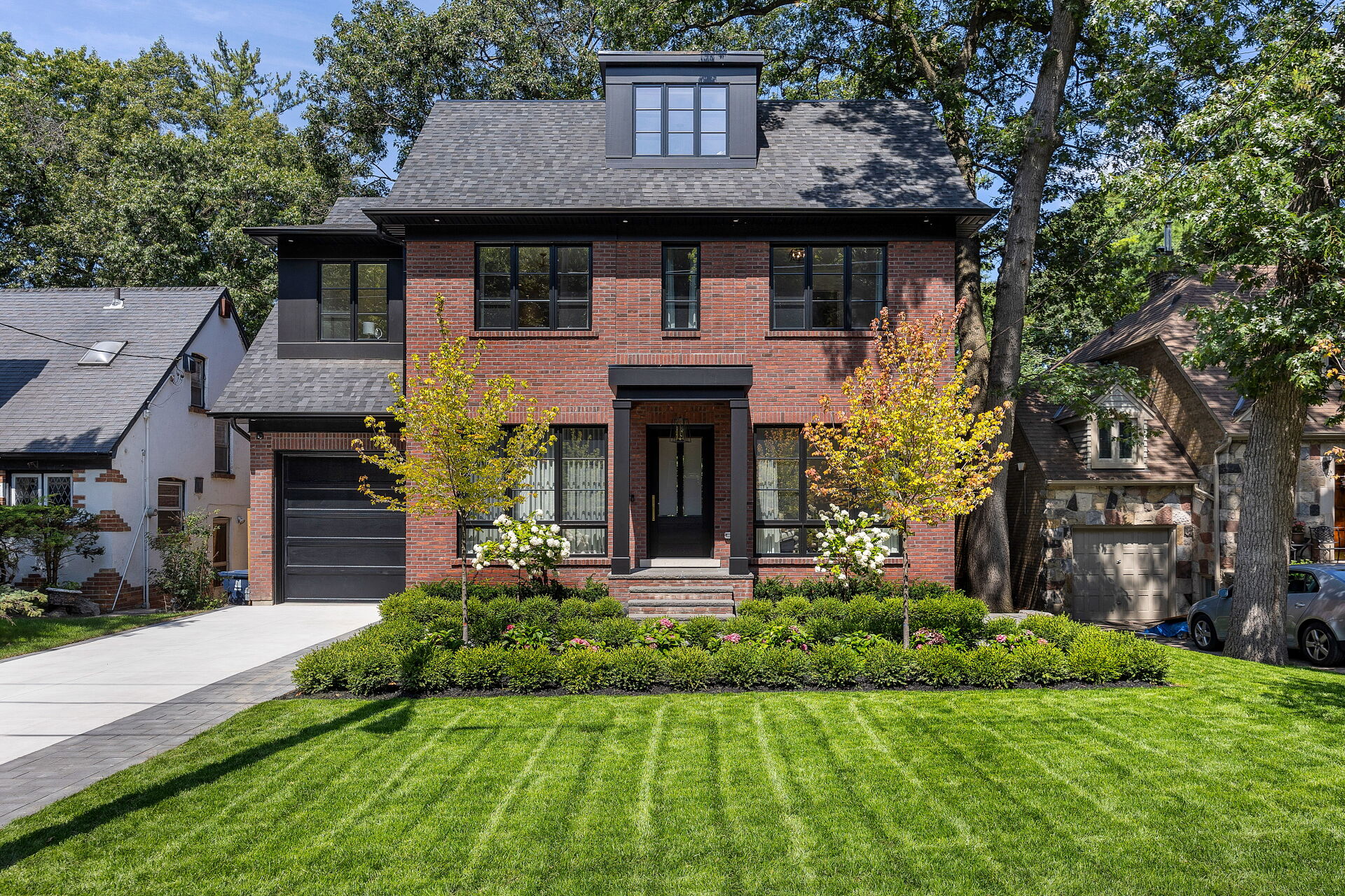 106 Baby Point Road, Toronto, ON M6S 2G3