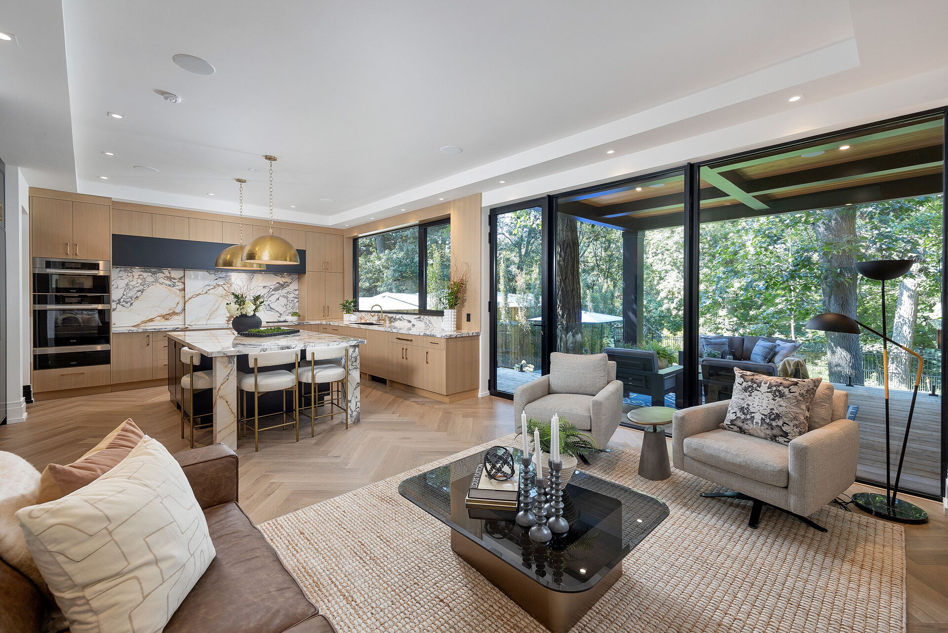 106 Baby Point Road, Toronto, ON M6S 2G3