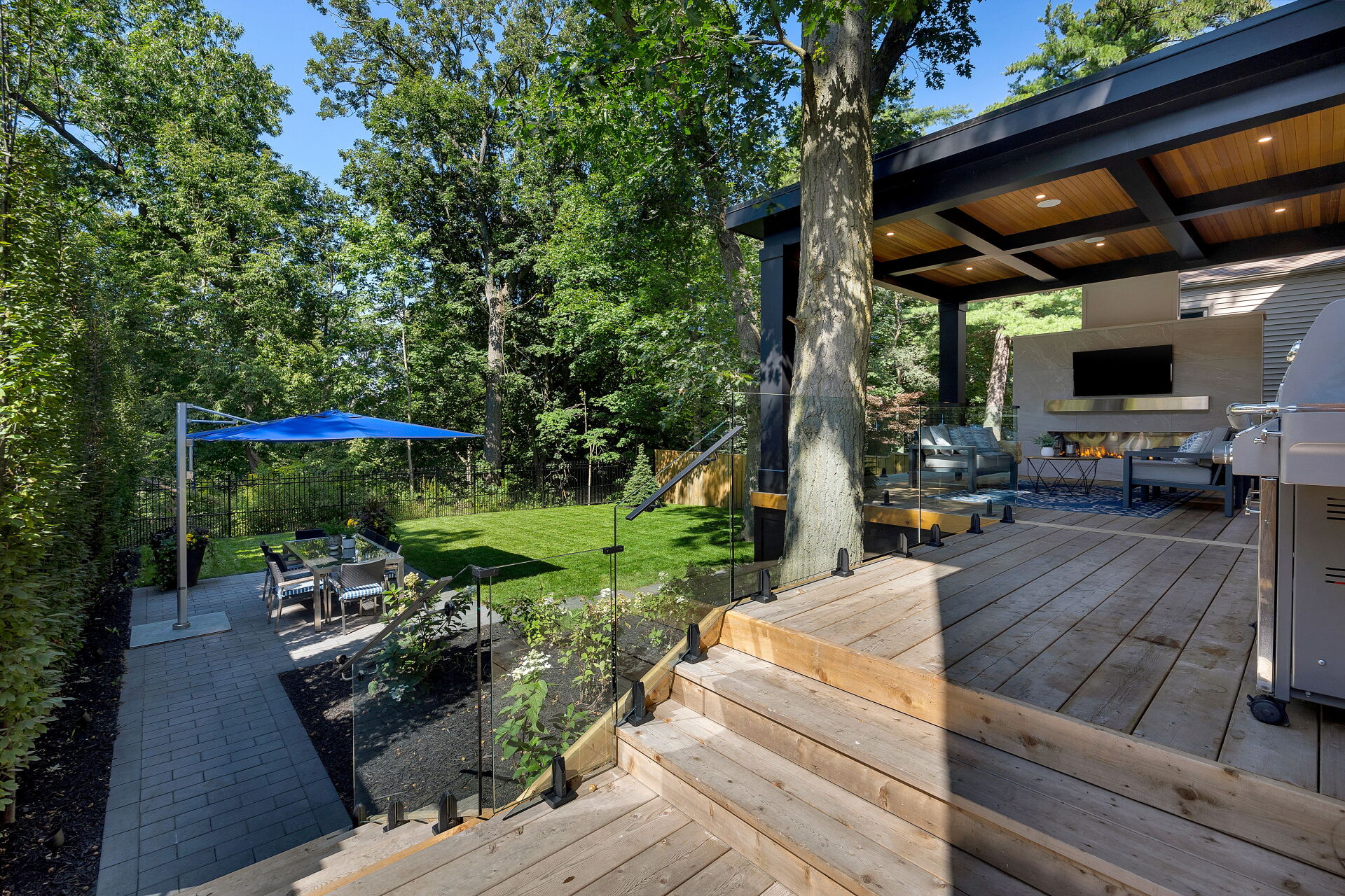 106 Baby Point Road, Toronto, ON M6S 2G3