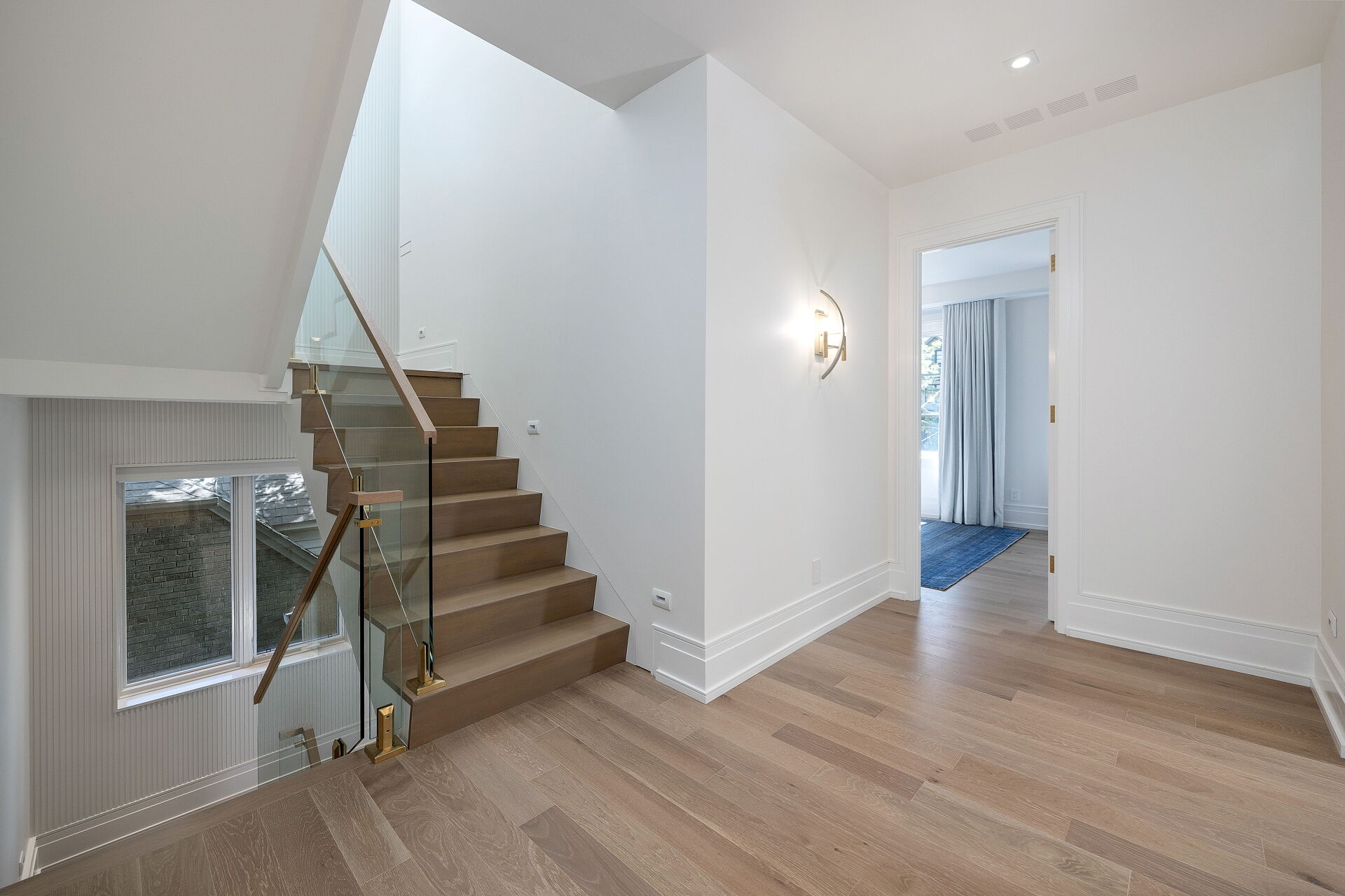 106 Baby Point Road, Toronto, ON M6S 2G3