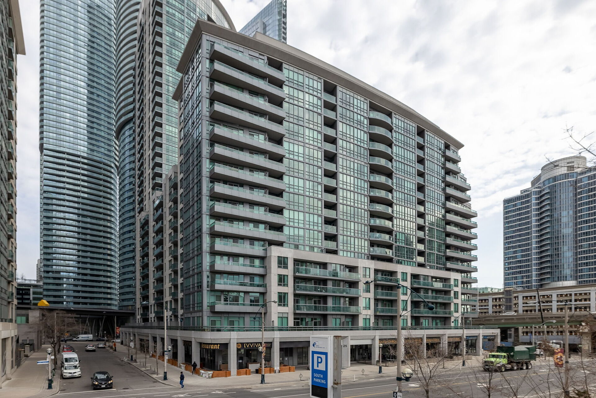 801-25 Lower Simcoe Street, Toronto, ON M5J 3a1 Virtual Tour
