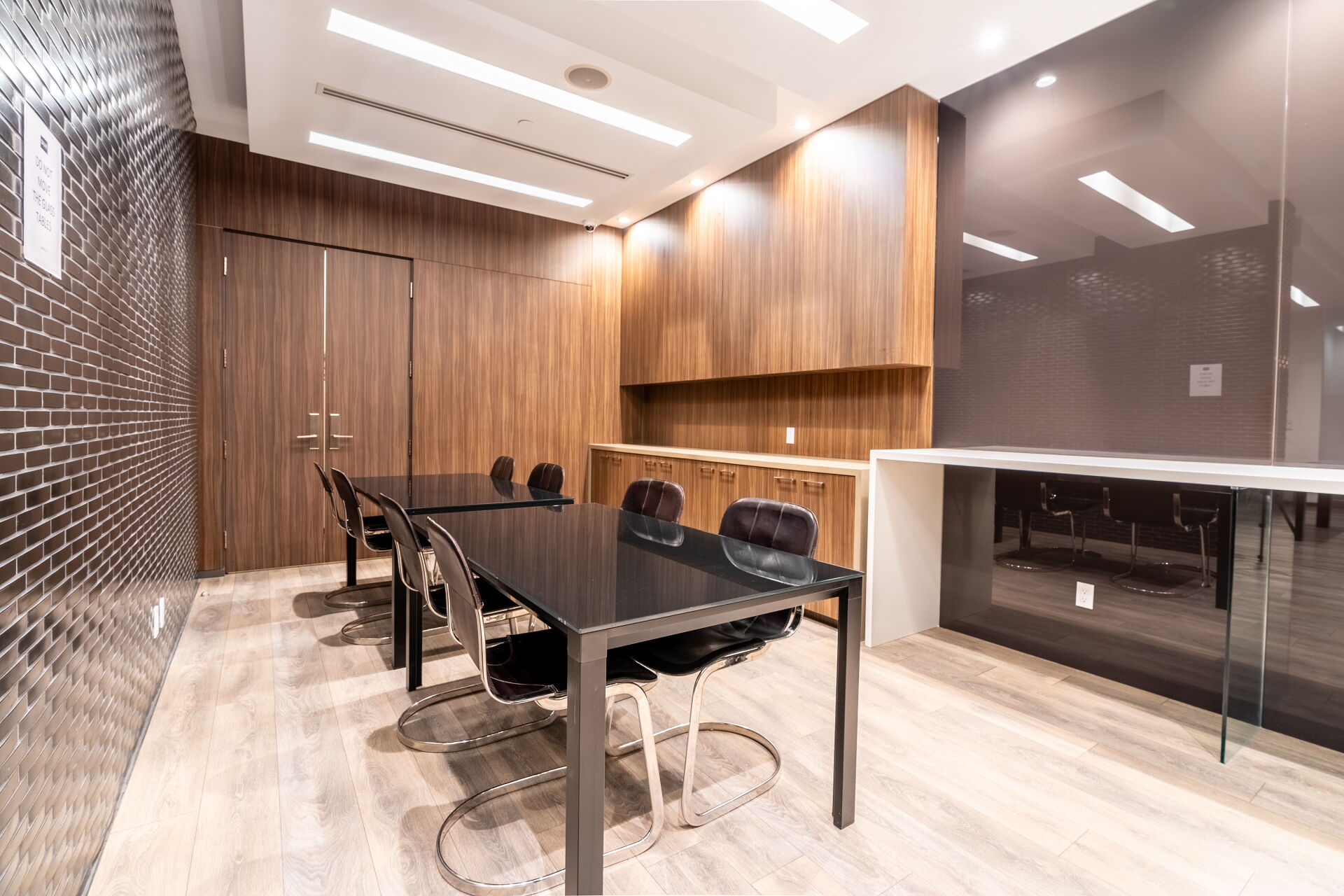 1030 King Street West, Toronto, ON M6K 0B4