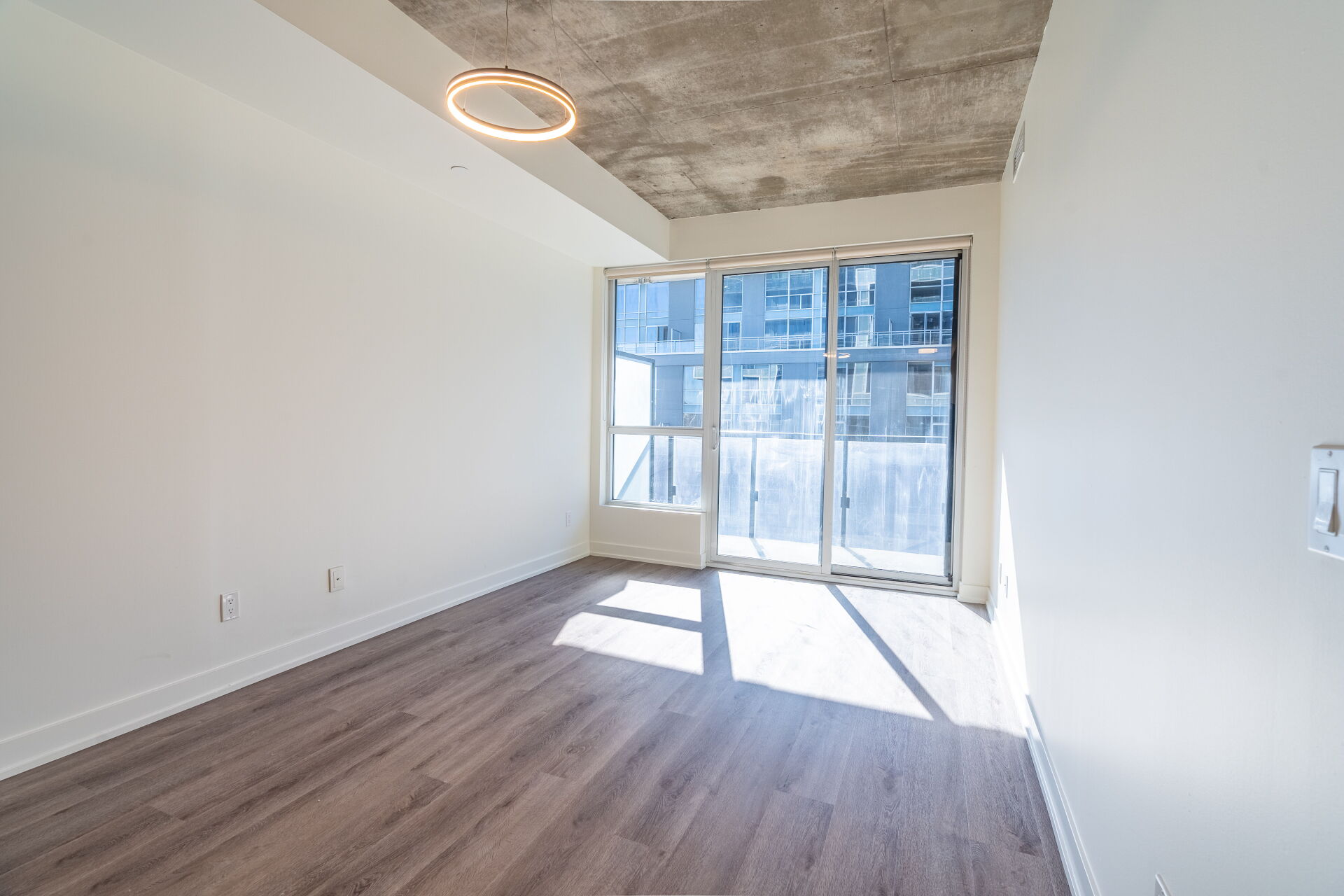 1030 King Street West, Toronto, ON M6K 0B4