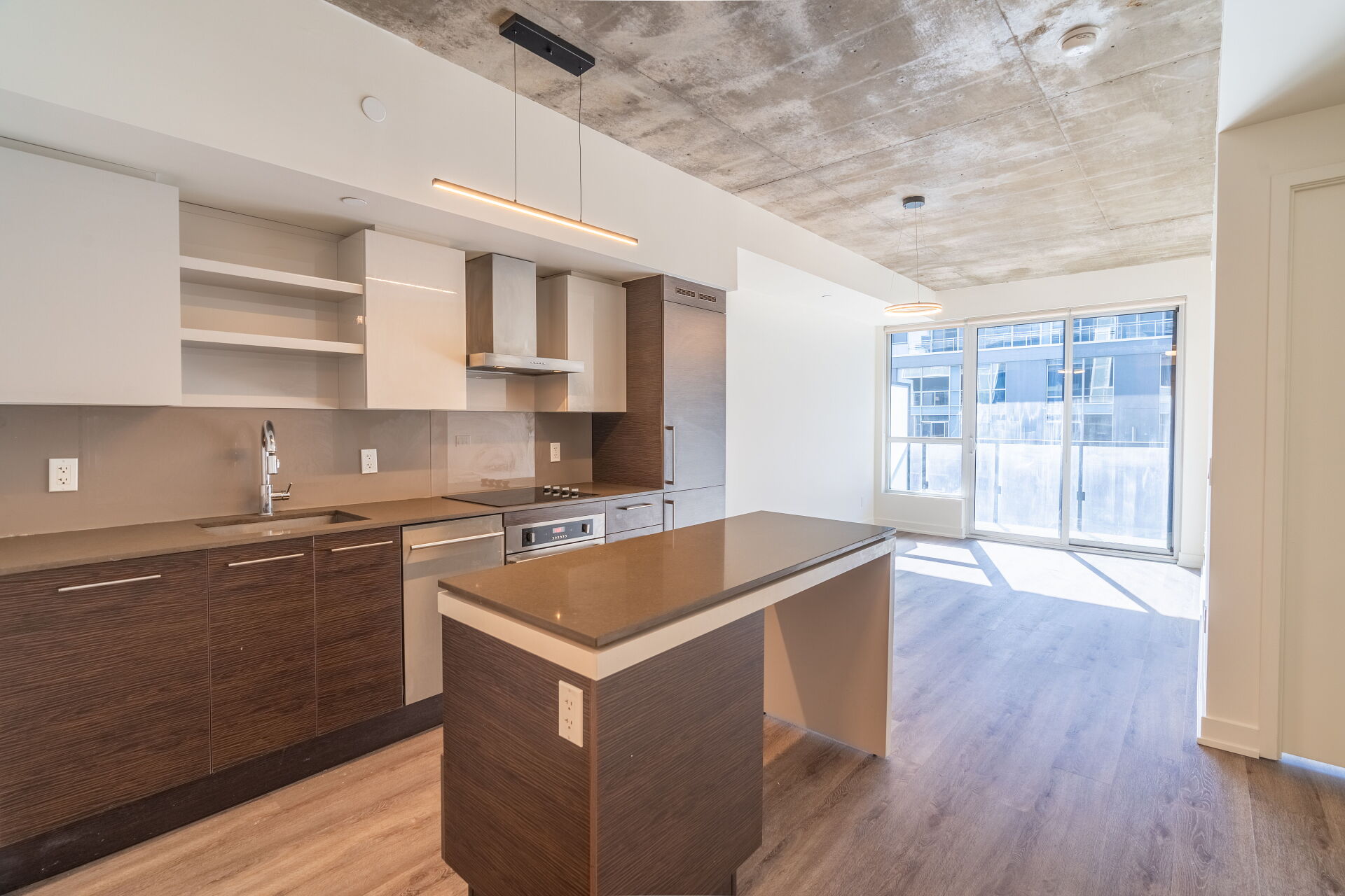 1030 King Street West, Toronto, ON M6K 0B4
