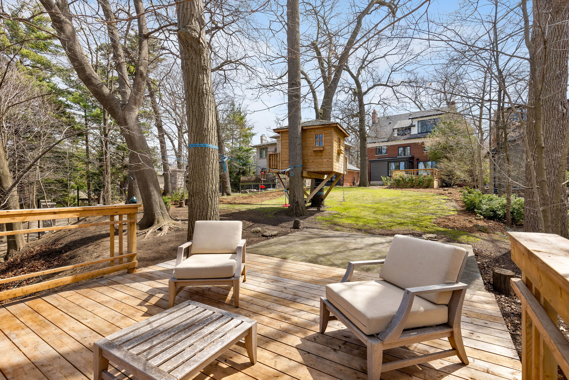 124 Baby Point Road, Toronto, ON M6S 2G3