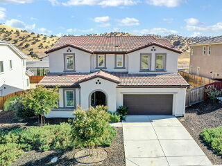 21252 Grapevine Drive, Patterson, CA 95363
