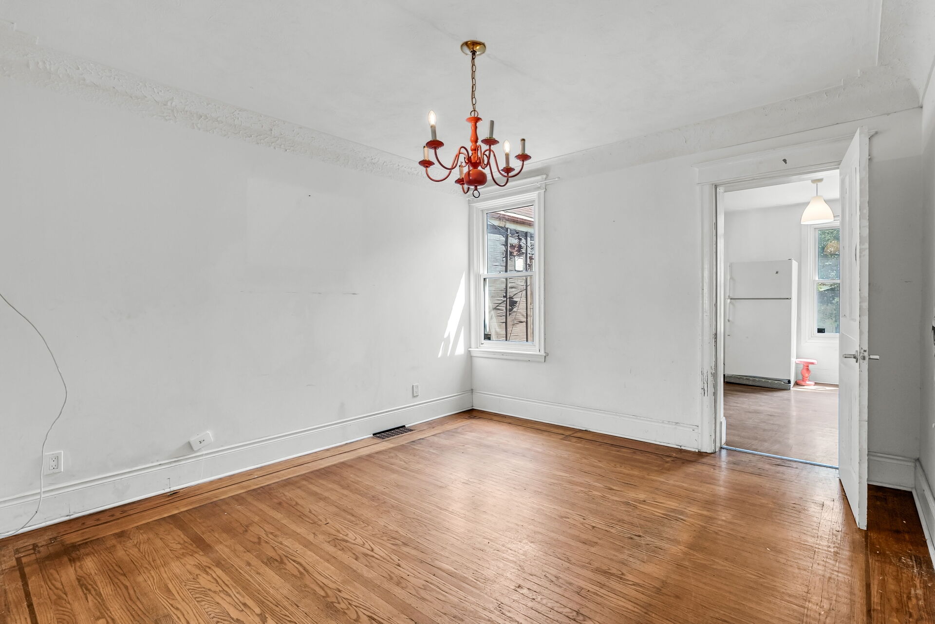 170 Grosvenor Avenue North, Hamilton, ON L8L 7S8