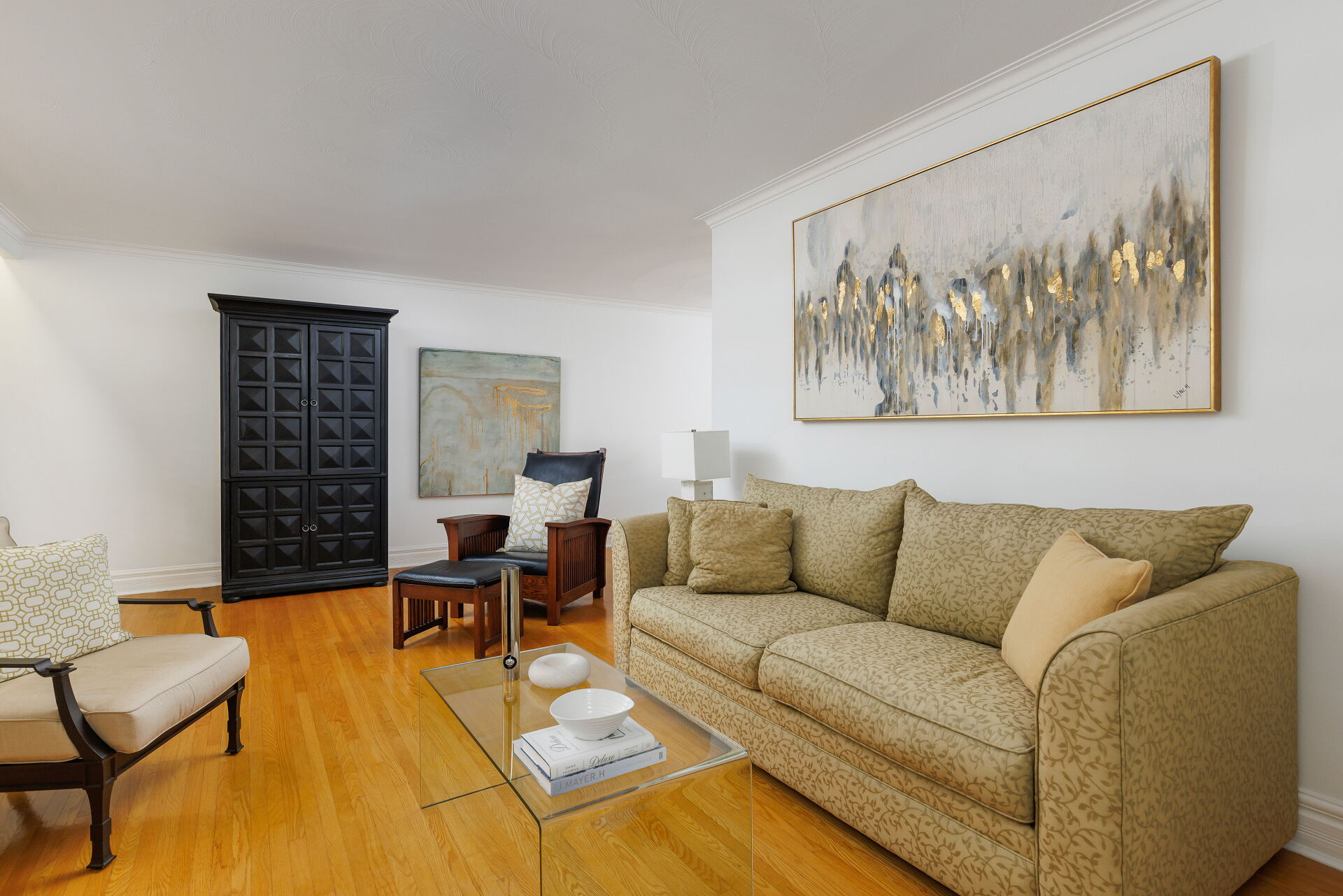 27 Paramount Court, Toronto, ON M6M 2L5