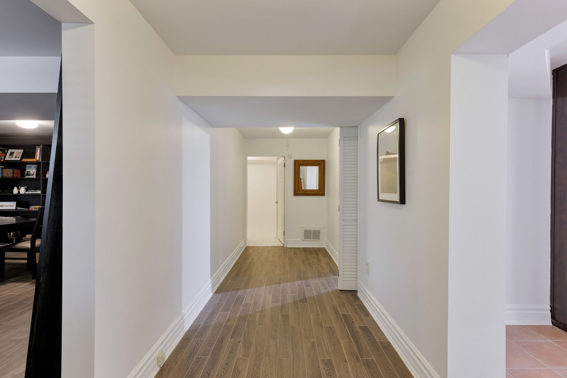 27 Paramount Court, Toronto, ON M6M 2L5