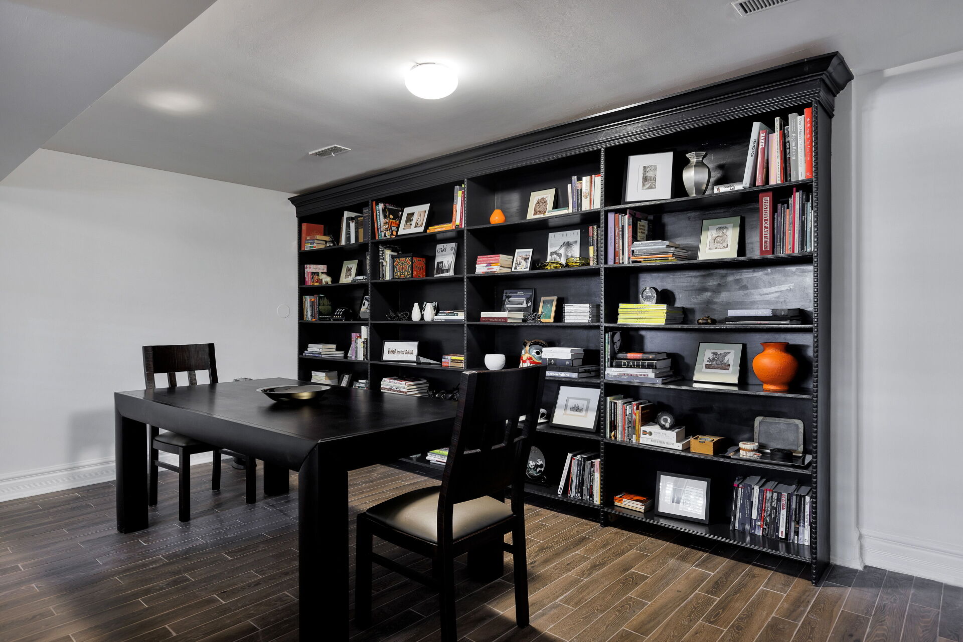 27 Paramount Court, Toronto, ON M6M 2L5