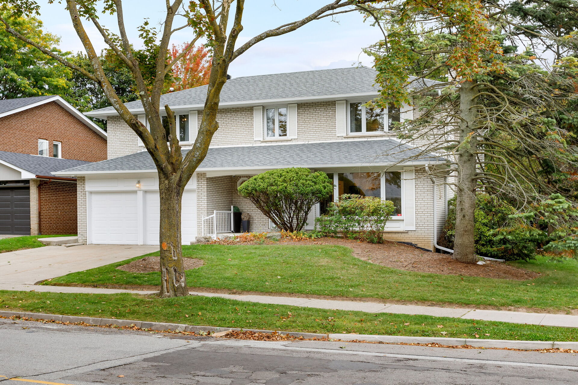 17 Longfield Road, Toronto, ON M9B 3E8