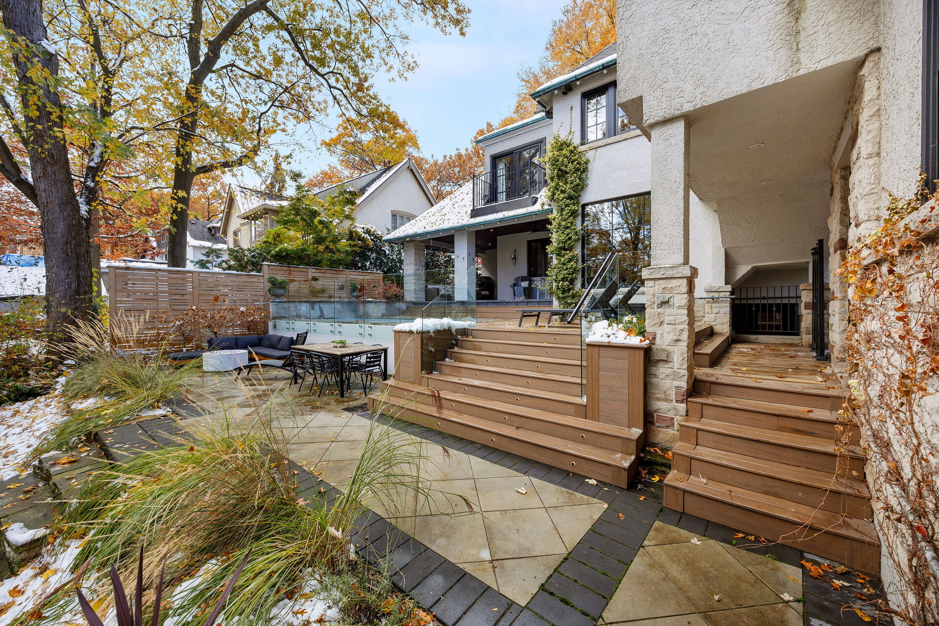 35 Baby Point Crescent, Toronto, ON M6S 2B7