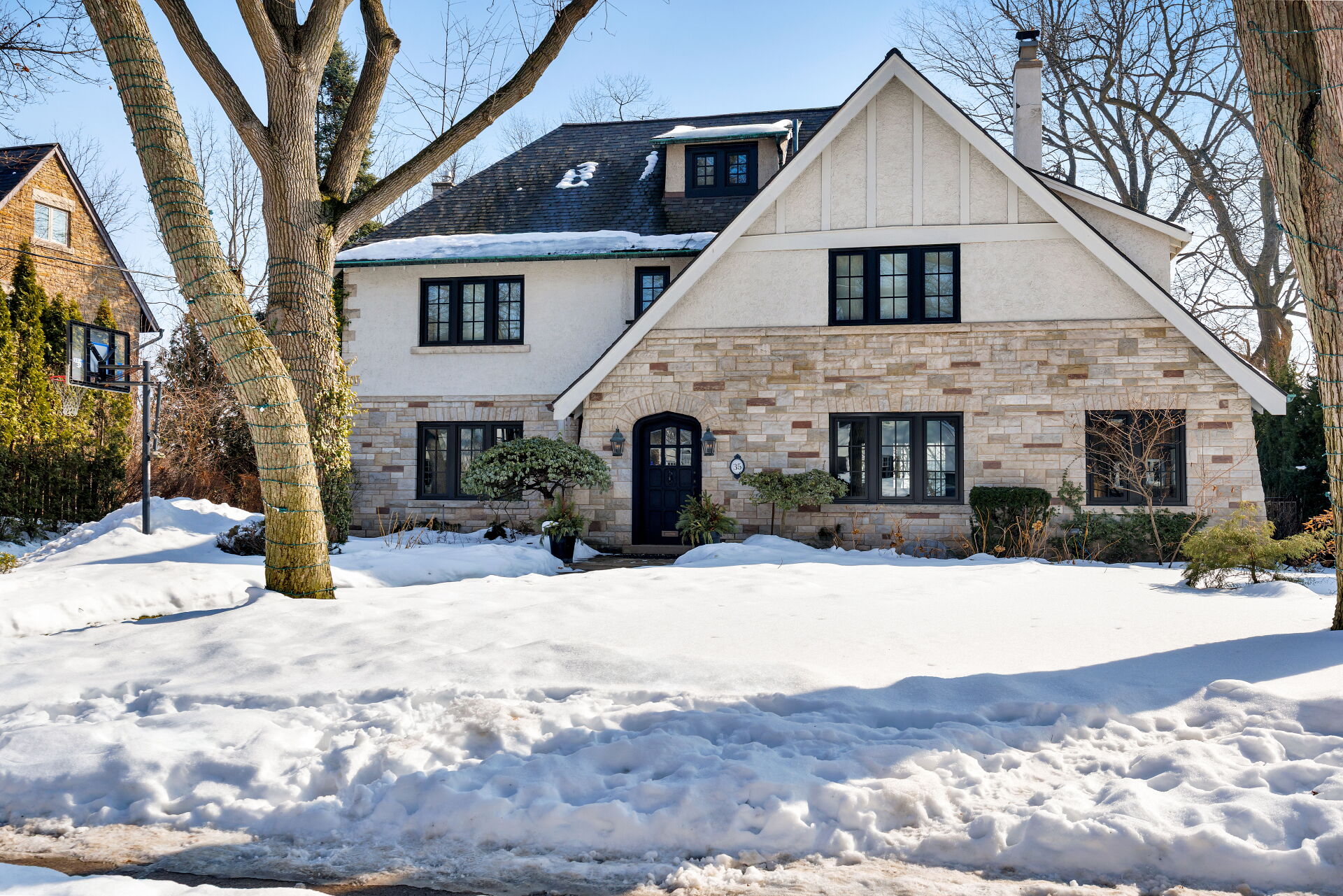 35 Baby Point Crescent, Toronto, ON M6S 2B7