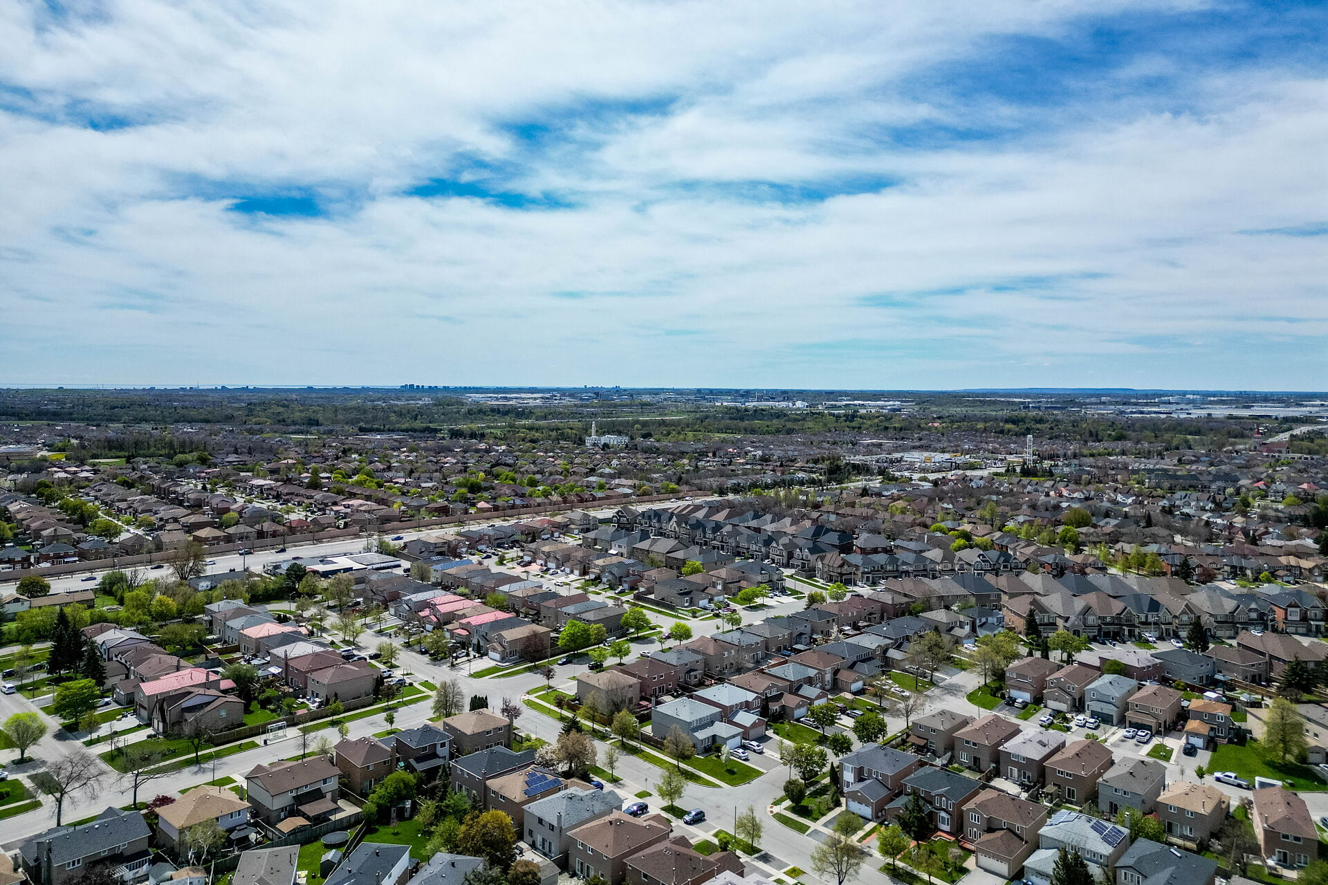 92 Moffatt Avenue, Brampton, ON L6Y 4K8 Virtual Tour